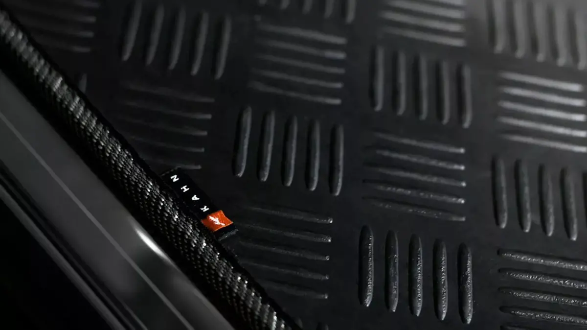 Land Rover Defender 110 (1991-2016) Chequered Rubber Floor Mats 1