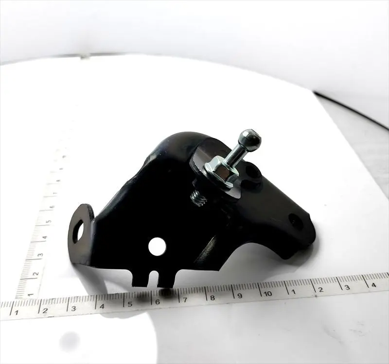 エンジンカバーブラケットプリウスのみ 12631-37010 トヨタ純正部品 1