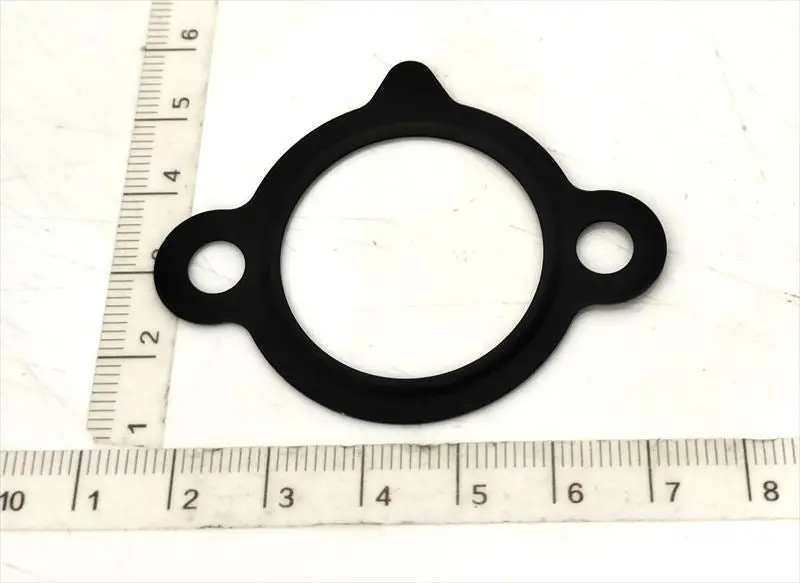 ヴォクシー用 Ｃｈａｉｎのガスケットのみ 13552-37010 Dba-Zrr70g トヨタ純正部品 1