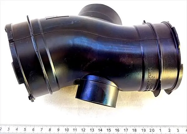 エアクリーナホースｎｏ．１のみ 17881-30150 ハイエース用 トヨタ純正部品 M22m 1