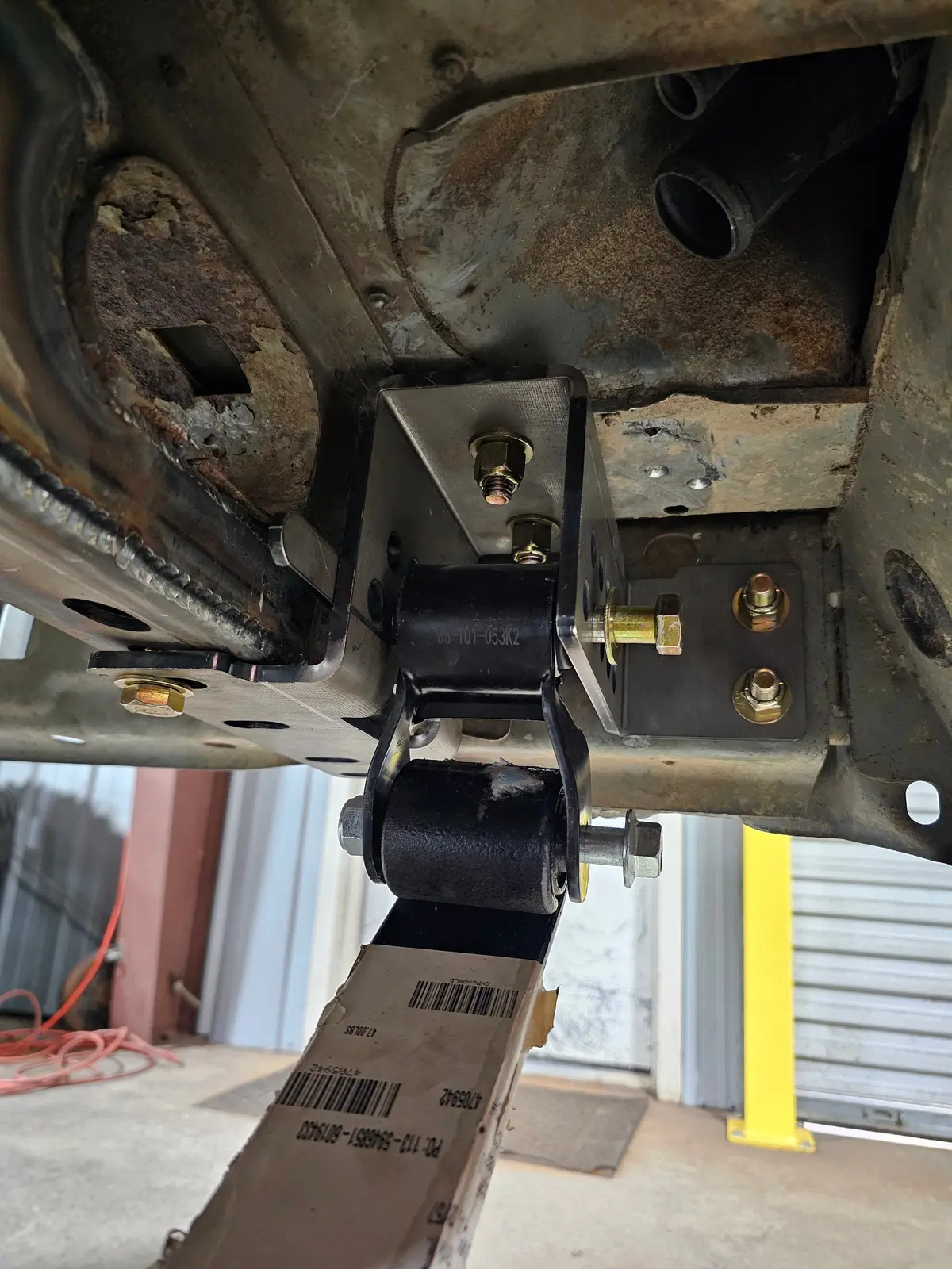 Shackle Relocation Brackets "No Lift" - Jeep Xj 2