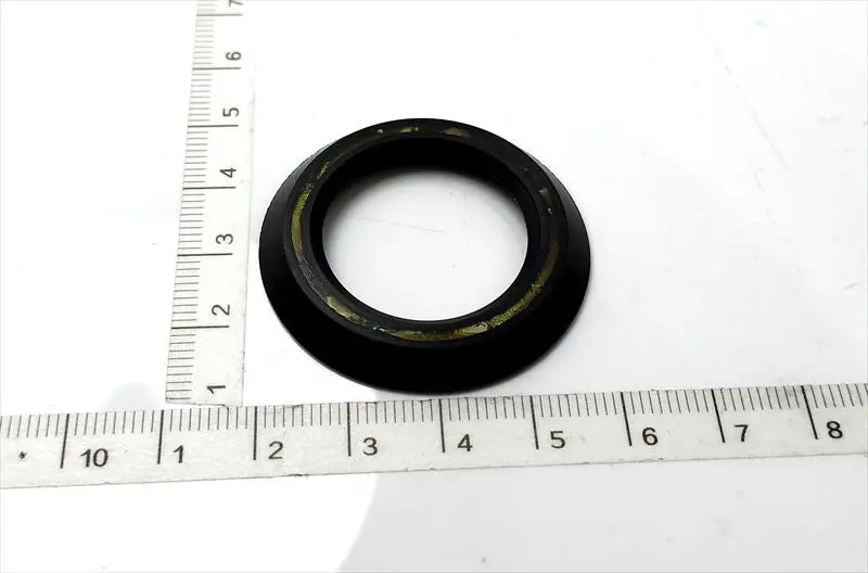「複数種類あり」 フロント アクスル の ダスト シール ■ 『図の略番 28318 のみ』 スバル純正部品 サンバー <Br>適合年式[平成01年11月～Next]<Br>『品番』 28018Ka000 ^J12^ 1