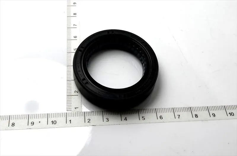 １８０Ｓｘ用 ミッションリヤオイルシールのみ 32136-U0100→32136U010a E-Rps13 日産純正部品 1