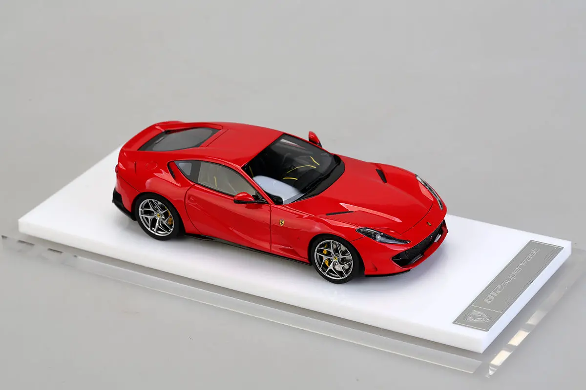 Alpha Model Ferrari 812 Superfast (43) 2