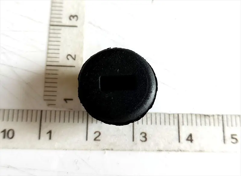 パーキングブレーキシューアジャスティングホールプラグのみ 47491-22020 Rav4/Vanguard用 トヨタ純正部品 M44m 1