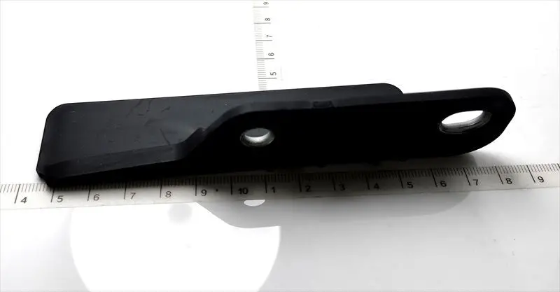 フロントフエンダ－ロアｌｈのプロテクタ－のみ 63845-8Y20a キューブ用 日産純正部品 1