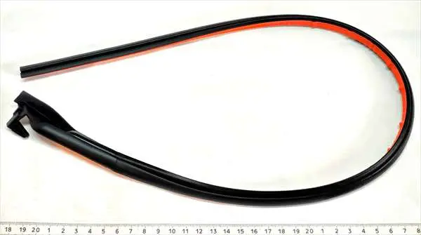 プリウス用 ウェザーストリップのみ 67896-47010→6789647011 Daa-Zvw51 トヨタ純正部品 1