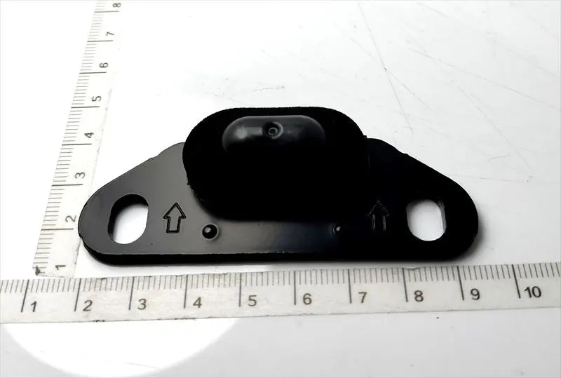 スライドドアダウンメールストッパのみ 69046-28020 アルファード用 トヨタ純正部品 M99m 1