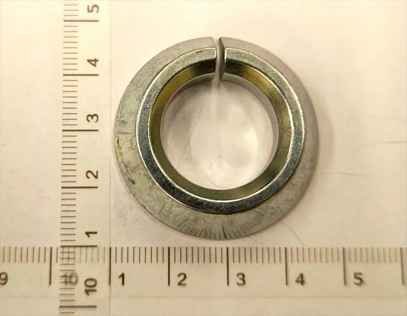 アクスルのセンタ ピースのみ 723039000 スバル純正部品 1