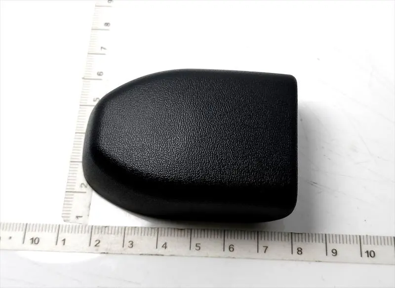 『図の』ラップベルトアウタアンカカバーｌｈのみ 7323352010C0 ヴィッツ用 トヨタ純正部品 M83m 1