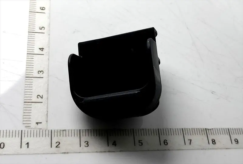 Ｎ　Ｂｏｘ用 フューエルリッドのクリップのみ 74392-Tta-003 Dba-Jf3 ホンダ純正部品 1