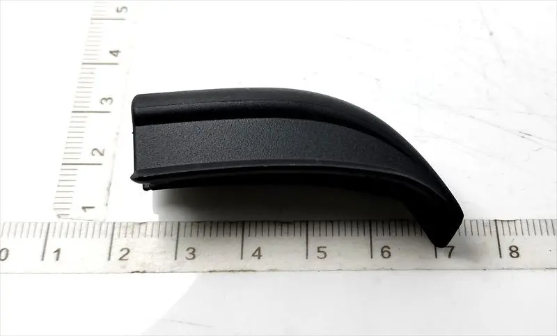 ハイエース用 リヤ ウィンドシールド モールドのみ 75579-26010 Cbf-Trh200 トヨタ純正部品 1