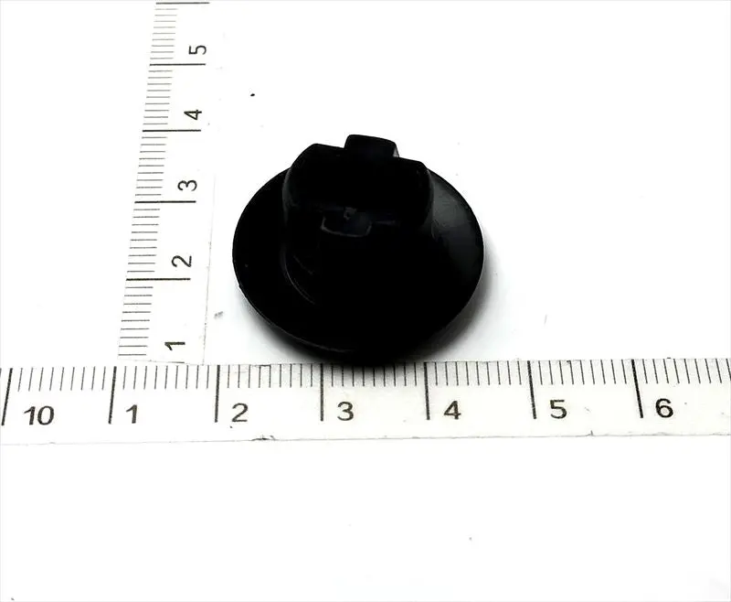 サイドマッドガードリテーナno.2のみ 76924-26050 ハイエース用 トヨタ純正部品 1