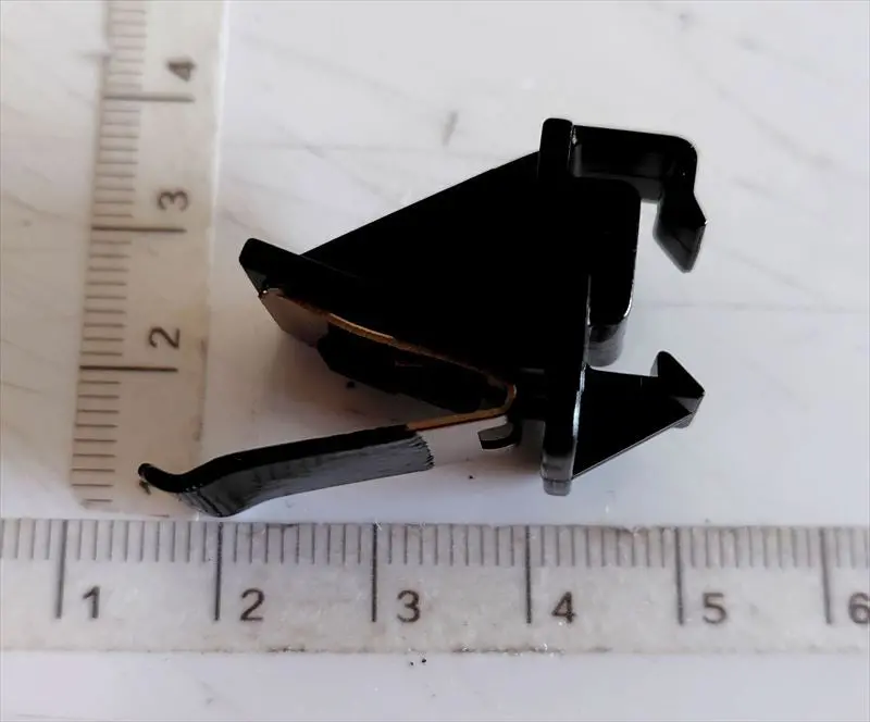 ハイラックス用 タンク カバー スプリングのみ 77360-35050 Kf-Ln167 トヨタ純正部品 1