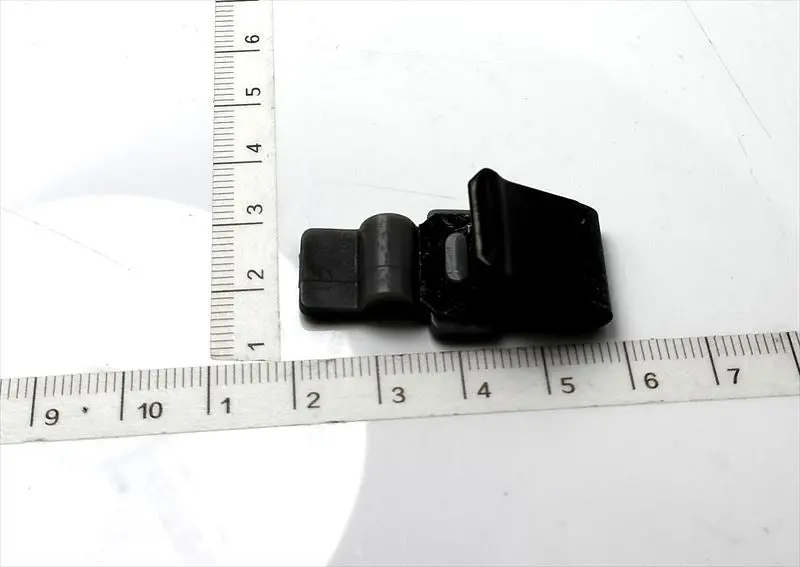 フューエルフィラオープニングリッドヒンジスプリングのみ 77366-12010 ランドクルーザー用 トヨタ純正部品 M118m 1