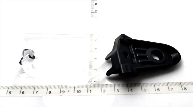 ヘッドランププロテクタリテーナｕｐｒｒｈのみ 8119328190 ノア/ヴォクシー用 トヨタ純正部品 M108m 1