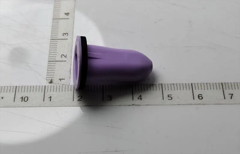 アクア用 『リア』のガイドのみ 81496-52030 Daa-Nhp10 トヨタ純正部品 1