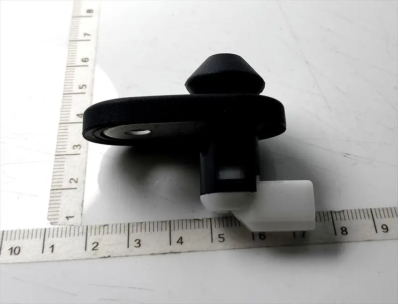 リヤドアカーテシランプスイッチａｓｓｙのみ 84231-53010 ハイエース用 トヨタ純正部品 M133m 1