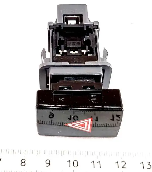 アルファード用 ハザードウォーニングシグナルスイッチ 『Assy 一式』 アルファード/ヴェルファイア/ハイブリットのみ 84332-58031 Dba-Agh30w トヨタ純正部品 1