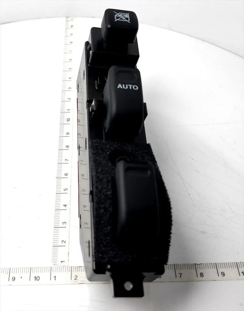 パワーウインドウレギュレータマスタスイッチａｓｓｙのみ 84820-B5070→84820B5071 ピクシス トラック用 トヨタ純正部品 M133m 1