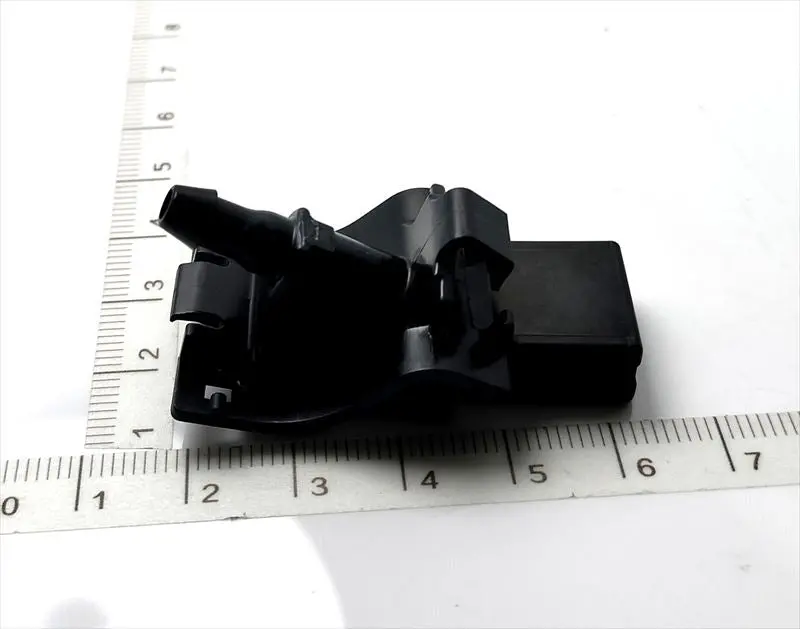 ヴォクシー用 『フロント』ウィンドウォッシャノズルのみ 85381-30220 Dba-Zrr80g トヨタ純正部品 1