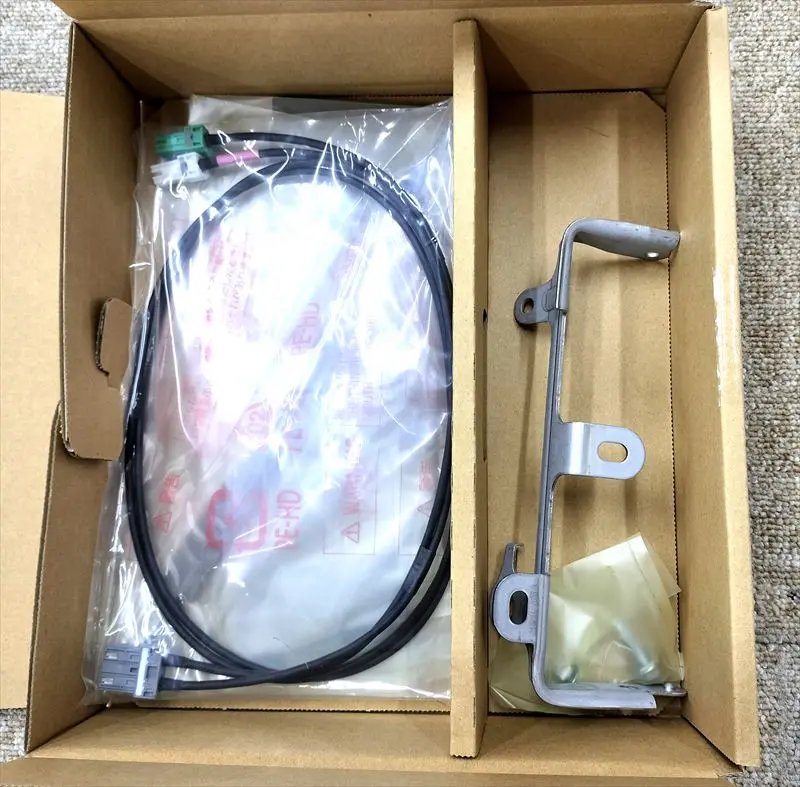 ヤリス用 フィッティングセットのみ 86017-52010 5Ba-Mxpa10 トヨタ純正部品 1