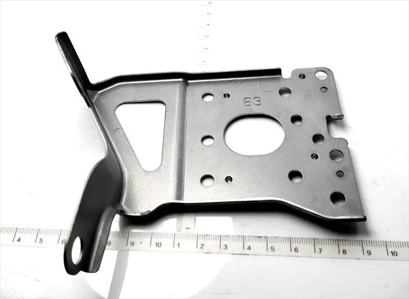 Ｉｑ用 ラジオブラケットno.2アイキューのみ 86212-74020 Dba-Kgj10 トヨタ純正部品 1