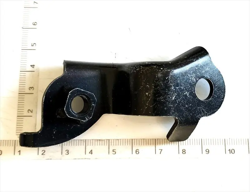 カローラフィールダー用 Ｈｏｒｎのブラケットのみ 86591-12030 Daa-Nke165g トヨタ純正部品 1
