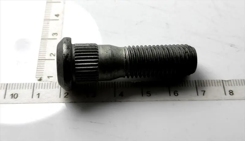 ハイエース用 『リア』ハブボルト（クリップボルト）のみ 90942-02079 Ldf-Kdh201 トヨタ純正部品 1