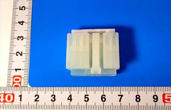 ▽コネクター ハウジング 9098010463 トヨタ純正部品 1