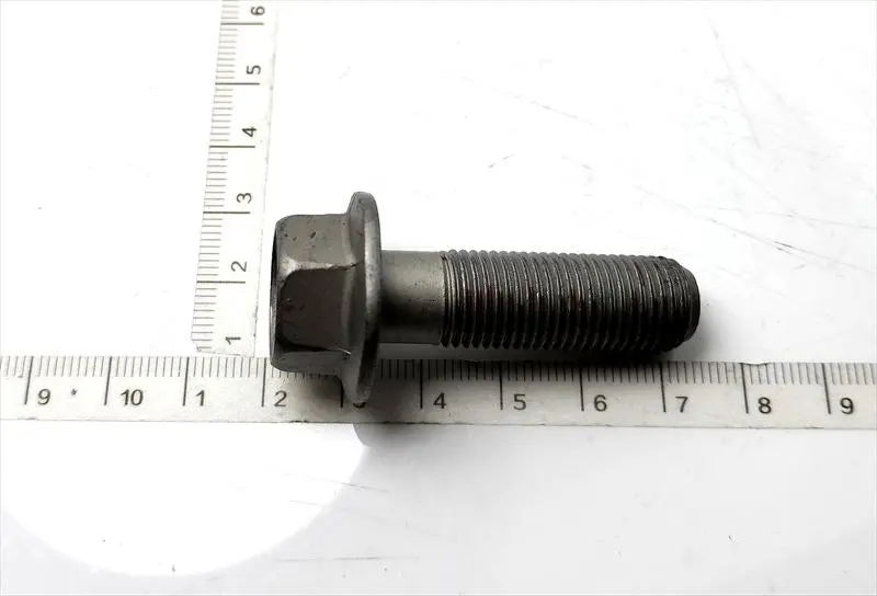 フロントディスクブレーキキャリパヘキサゴンボルトのみ 91552-K1240 クラウンマジェスタ用 トヨタ純正部品 M53m 1