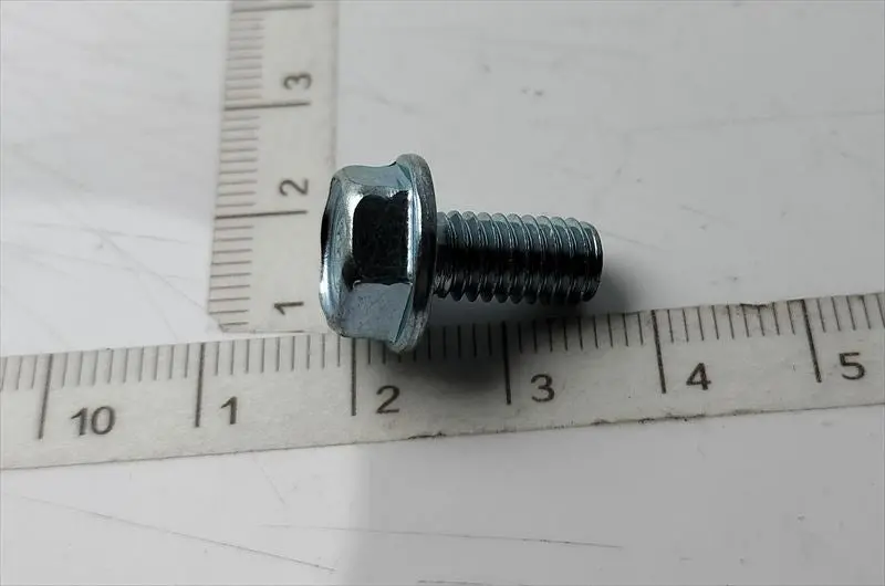 Ｎ　Ｂｏｘ用 フランジボルトのみ 95701-0601208 Dba-Jf1 ホンダ純正部品 1