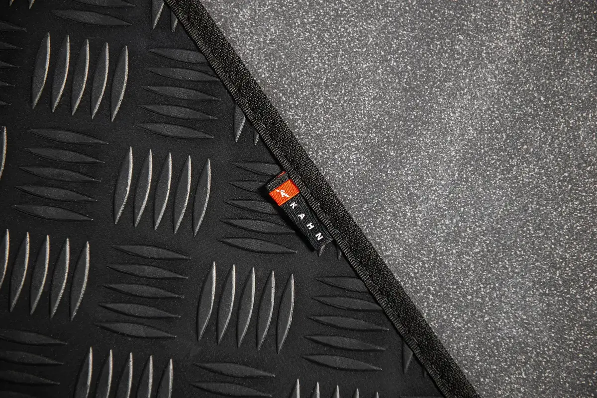 Land Rover Defender 90 (1991-2016) Chequered Rubber Floor Mats 1