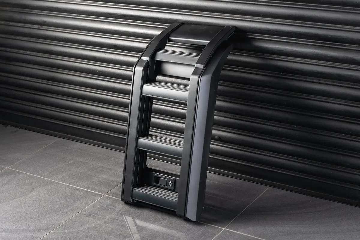 Deployable Side Ladder For Land Rover Defender (2020 Onwards) 2