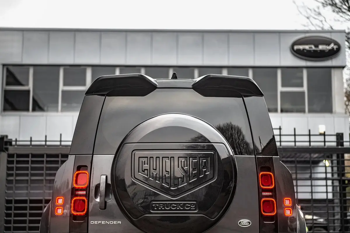 Large Rear Roof Wing For Land Rover Defender (2020 Onwards) 1