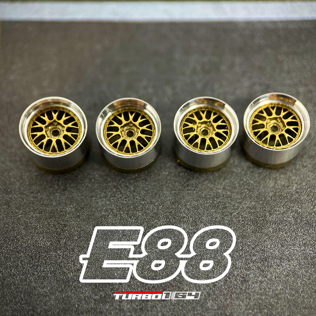 Turbominiscale Model E88 1