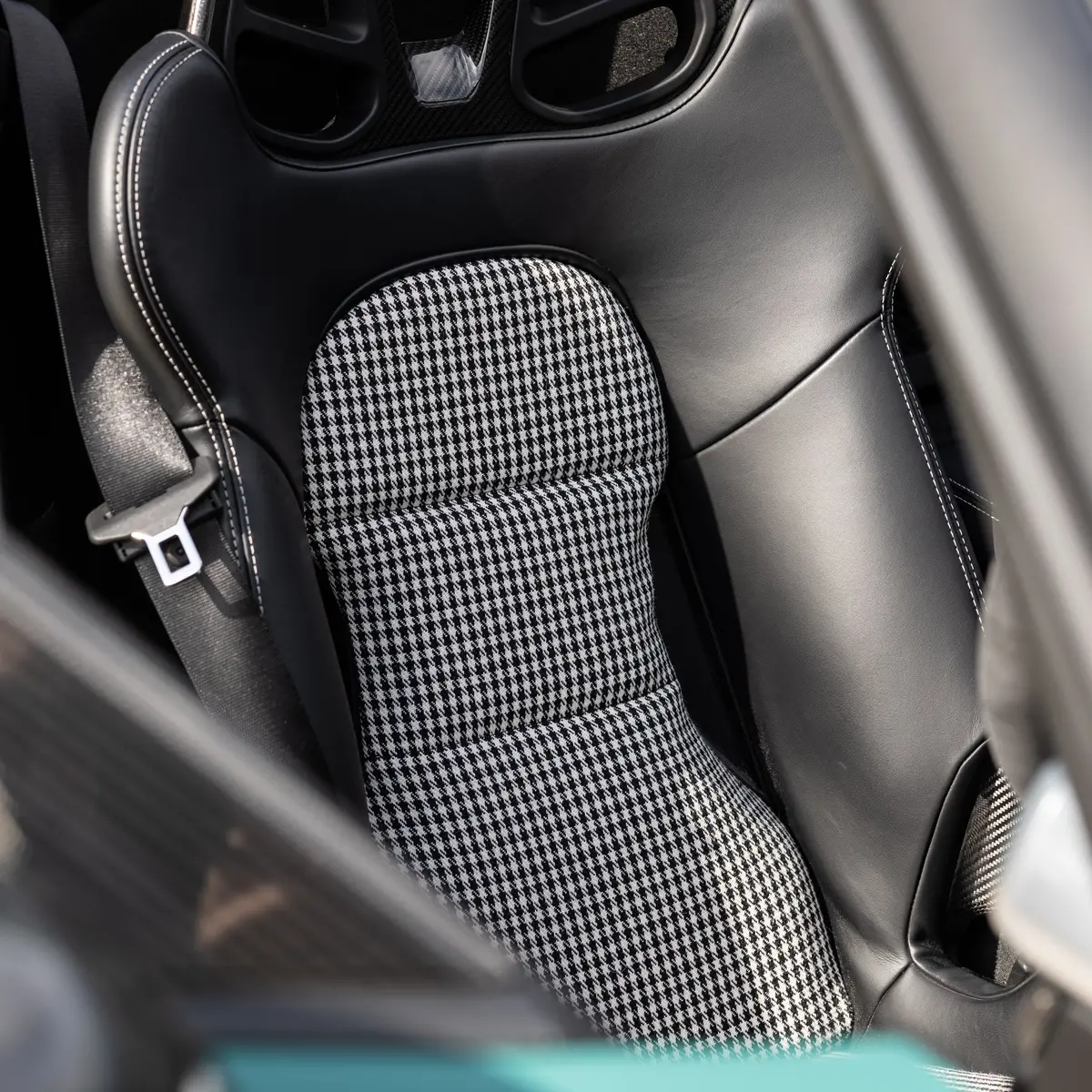 Jcr Seat Cushion Covers (918 / Speedster Buckets - Classic Pepita) 1