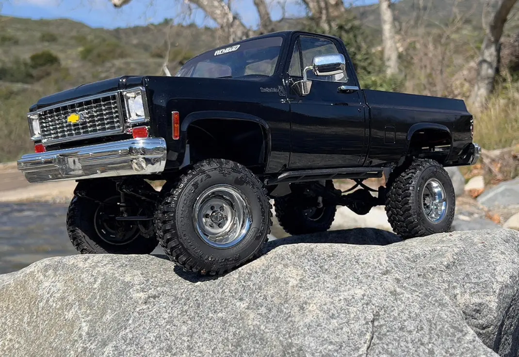 Rc4wd Trail Finder 2 "Lwb" Rtr W/ Chevrolet K10 Scottsdale Hard Body Set (Black) 1
