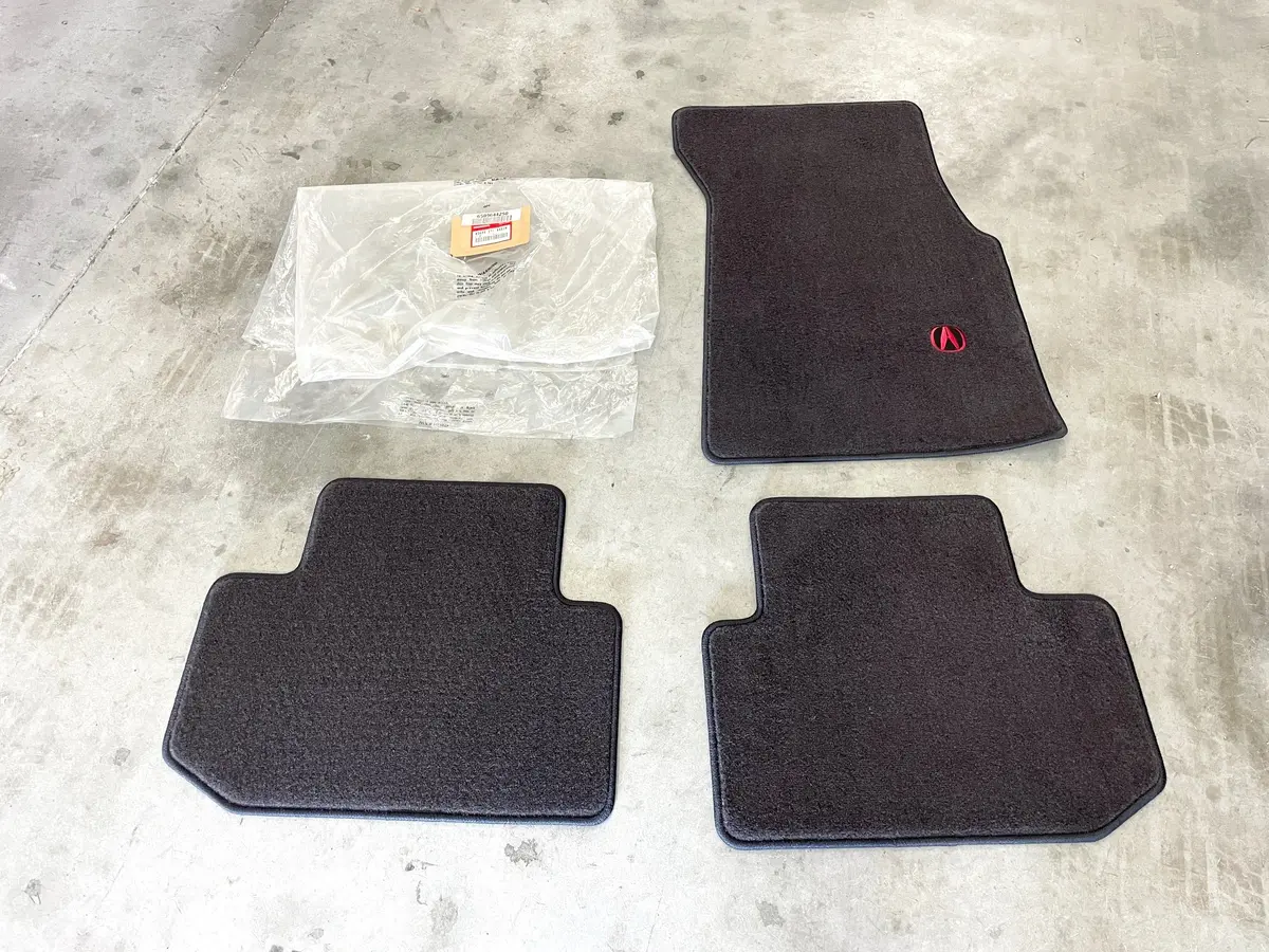 Brand New Oem Acura Integra Type R Itr Floormats (Incomplete Set) 1