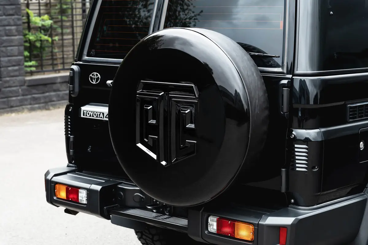 Toyota Land Cruiser 70 Ctc Crest Hard Spare Wheel Cover (2023 Onwards) 1