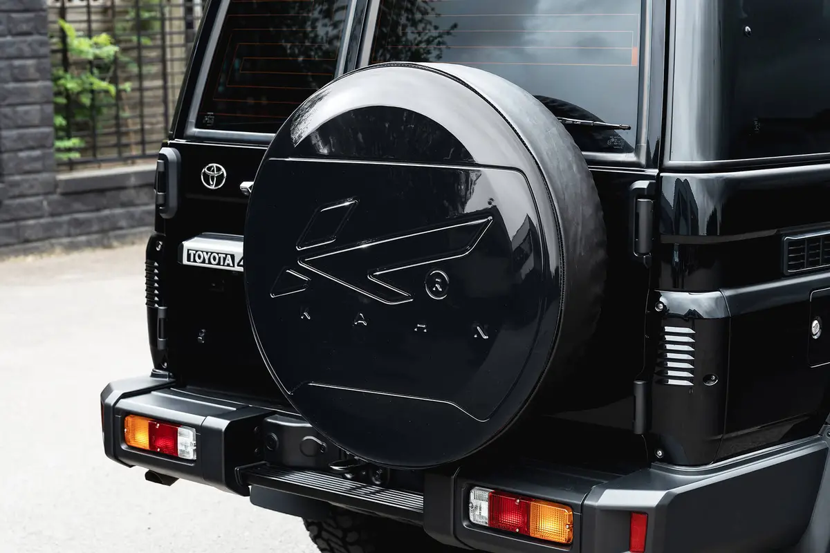 Kahn® Hard Spare Wheel Cover For Toyota Land Cruiser 70 (2023 Onwards) 1