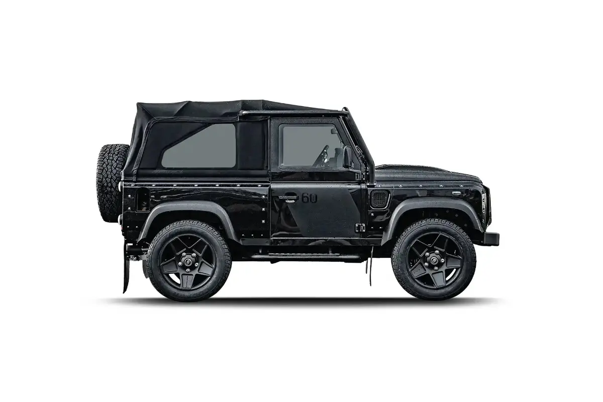 Wide Track Defender 90 Svx 1