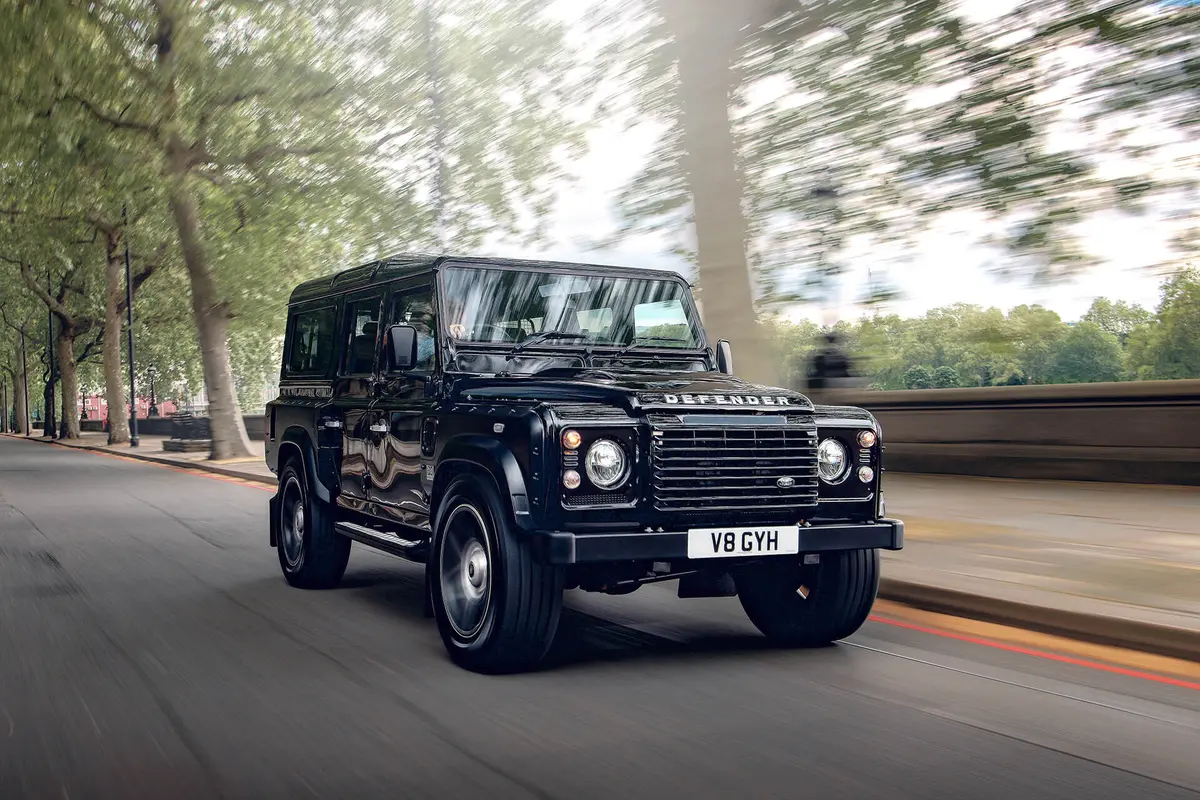 Wide Track Classic Defender 110 V8 Works 2