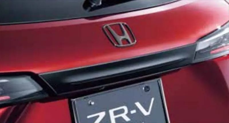 『Zr-V』 純正 Rz4 Rz6 Rz3 Rz5 リアライセンスガーニッシュ パーツ ホンダ純正部品 カスタム エアロパーツ オプション アクセサリー 用品 1