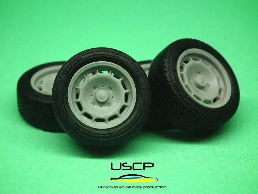 Uscp Bmw 2002 Turbo 14 Inch Wheels With Tires 1:24 - 24W008 1
