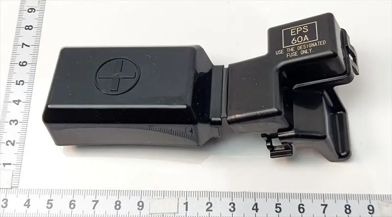 Ｒｘ－８用 メインヒユーズブロックのカバーのみ F154-66-761B Aba-Se3p マツダ純正部品 1