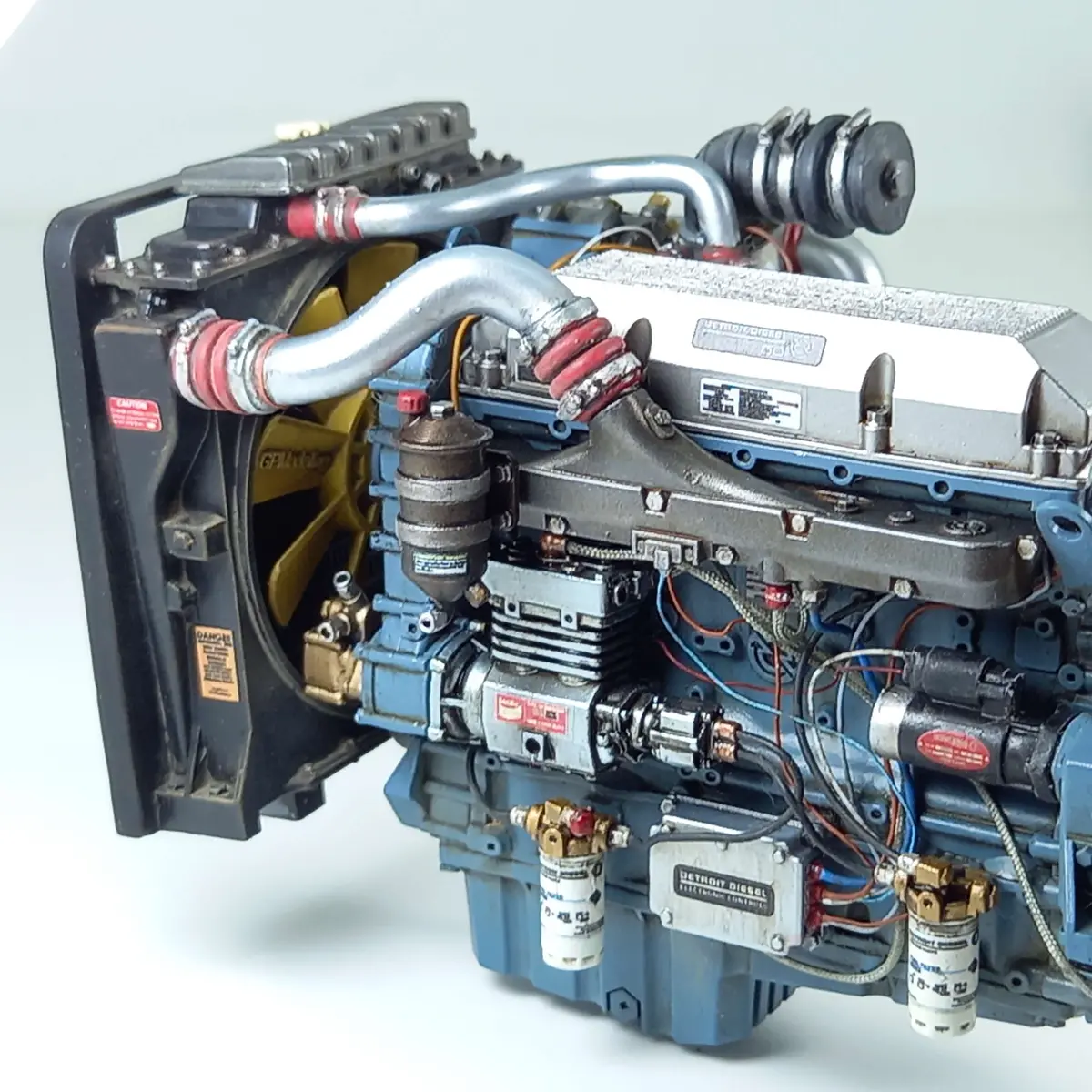 Gpmodeling Detroit Diesel Series 60 Engine 1:24 Scale 2