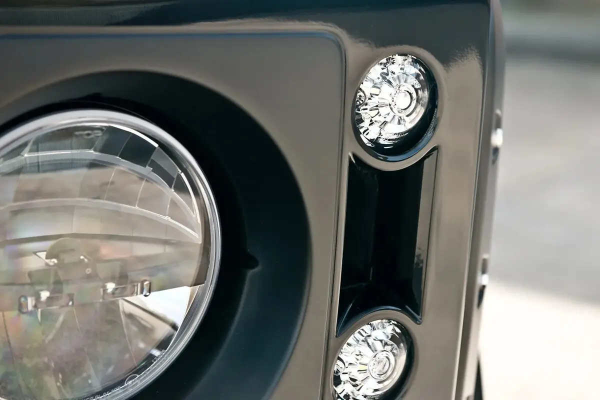 Land Rover Defender (1991-2016) All-Round Diamond Led Light Kit 1