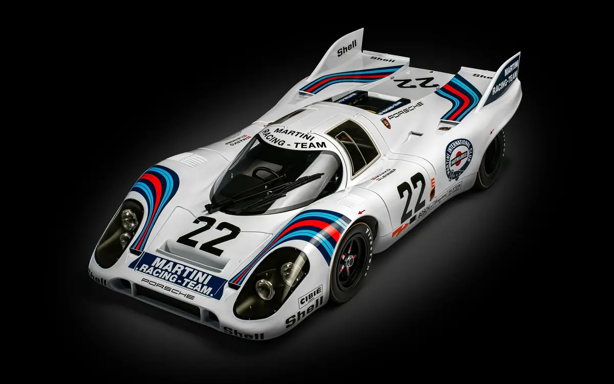 Pocher Hk122bim Porsche 917Kh – Martini Edition - 1:8 Scale Kit 1
