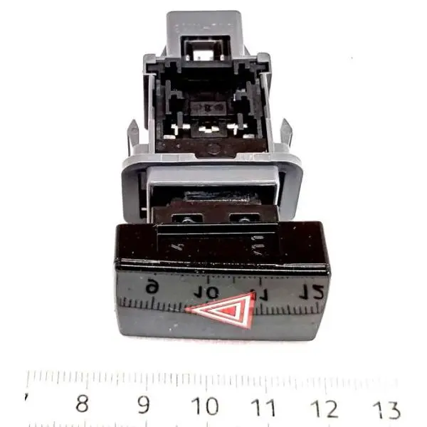 ハザードウォーニングシグナルスイッチａｓｓｙのみ 84332-58031 アルファード用 トヨタ純正部品 M133m 1